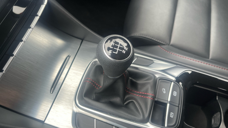 MG Hs 1.5 T-GDI Excite 5dr Petrol Hatchback